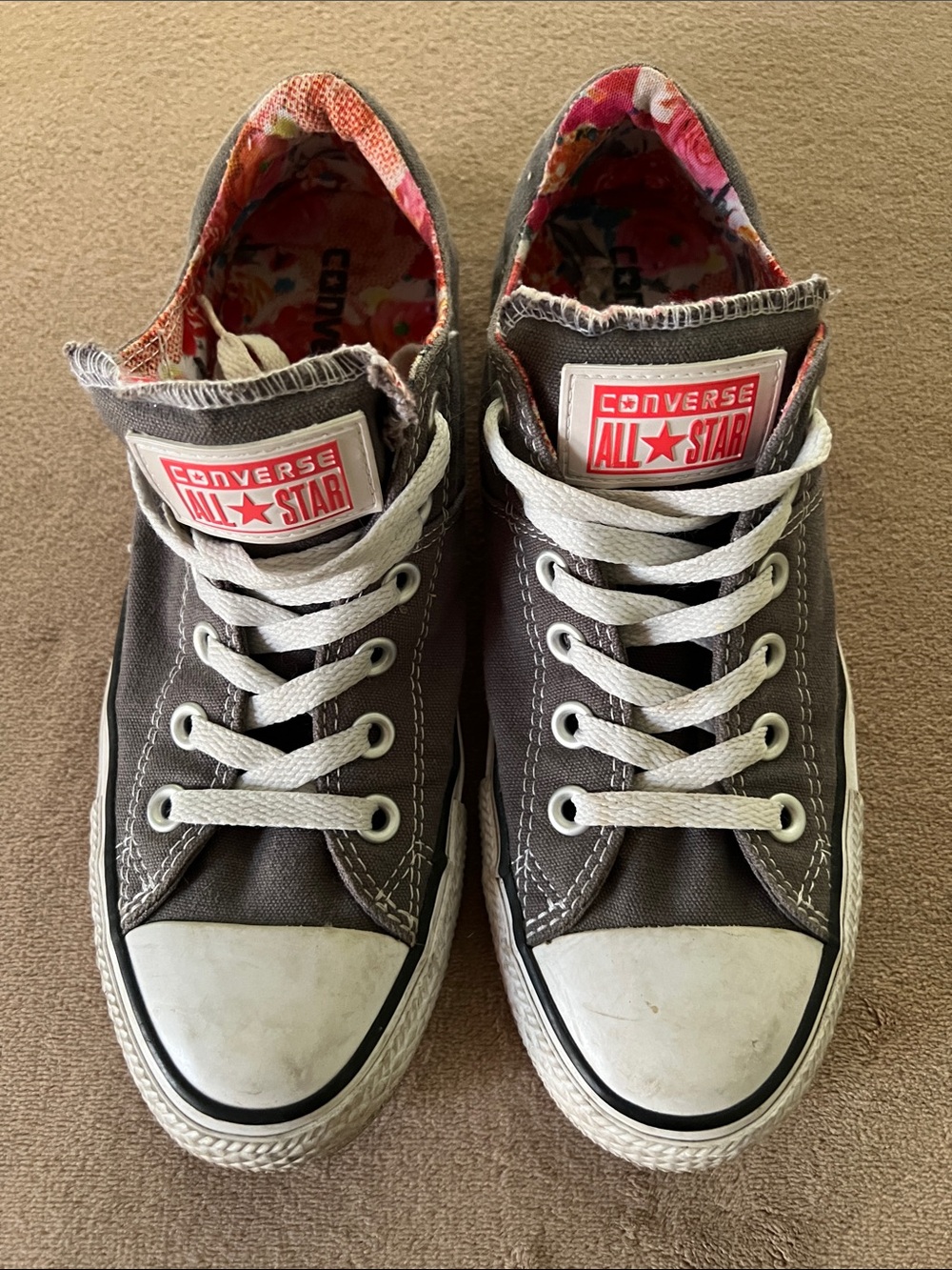 Women’s Gray Canvas Low Top Sneakers with Pink Floral Footbed Size 8